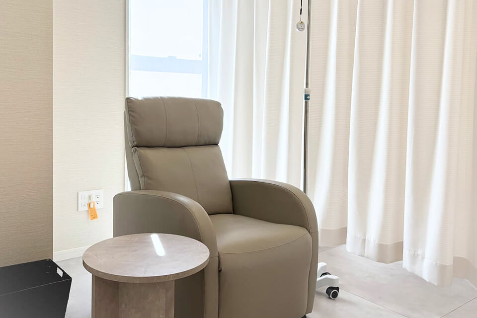 IV Room